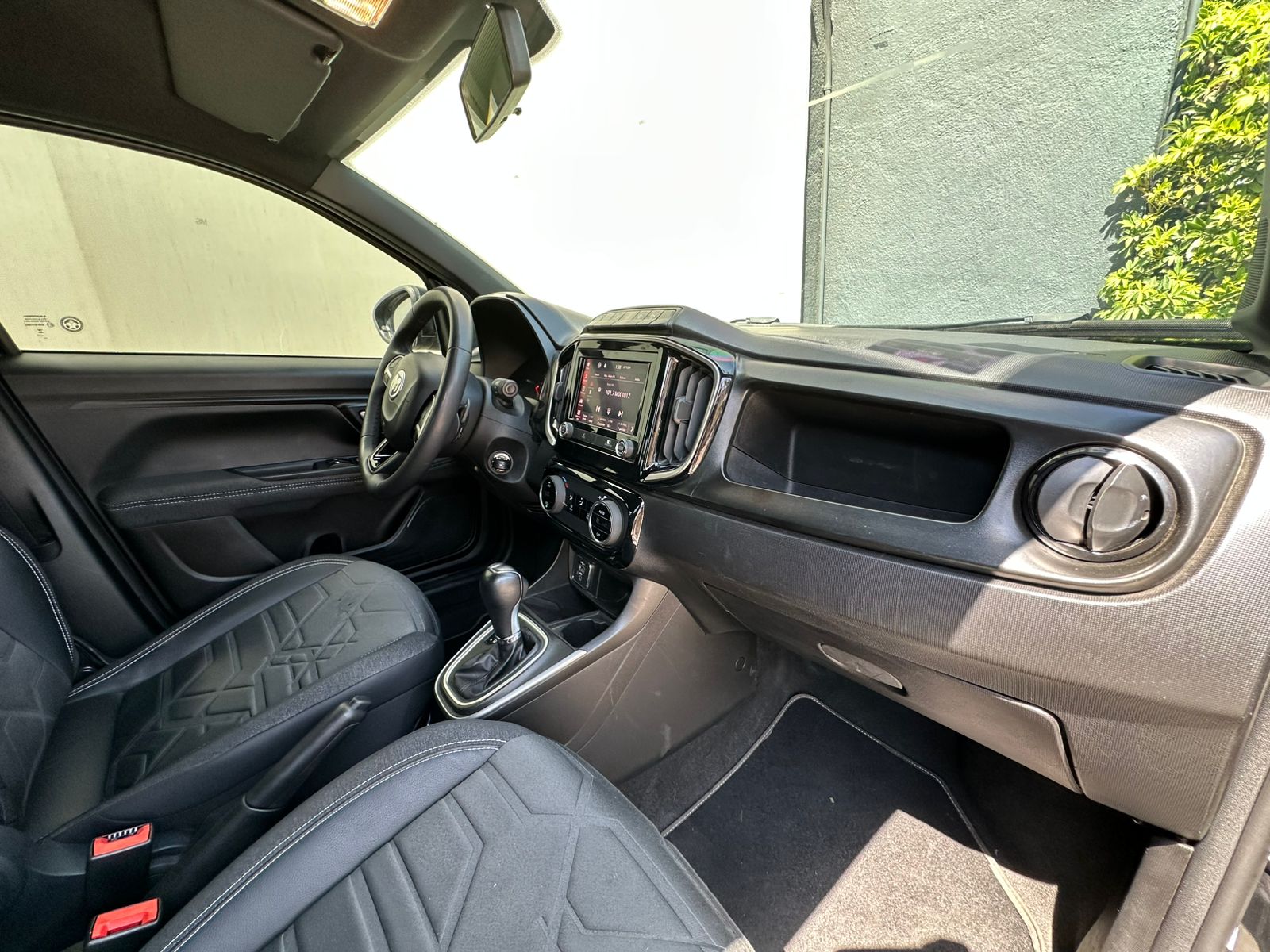 2024 RAM 700 LARAMIE CVT, L4, 1.3L, 98 CP, 4 PUERTAS