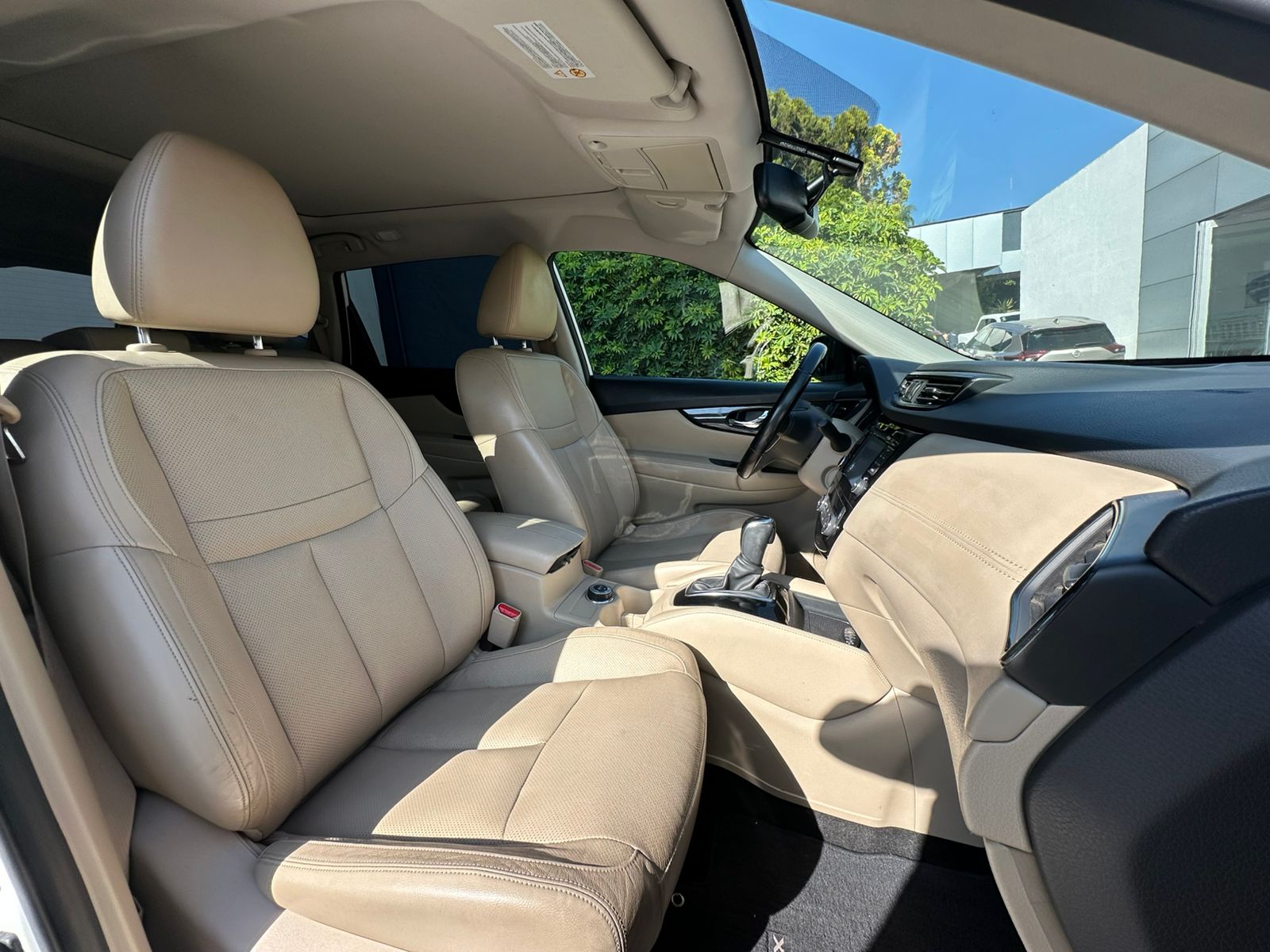 2020 Nissan X-Trail EXCLUSIVE L4 2.5L 170 CP 5 PUERTAS AUT PIEL BA AA QC