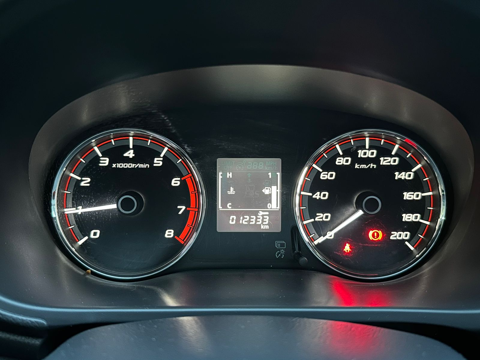 2024 Mitsubishi L200 GLX, L4, 2.4L, 126 CP, 4 PUERTAS, STD