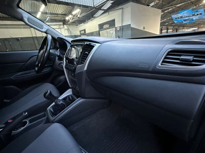 2024 Mitsubishi L200 GLX, L4, 2.4L, 126 CP, 4 PUERTAS, STD