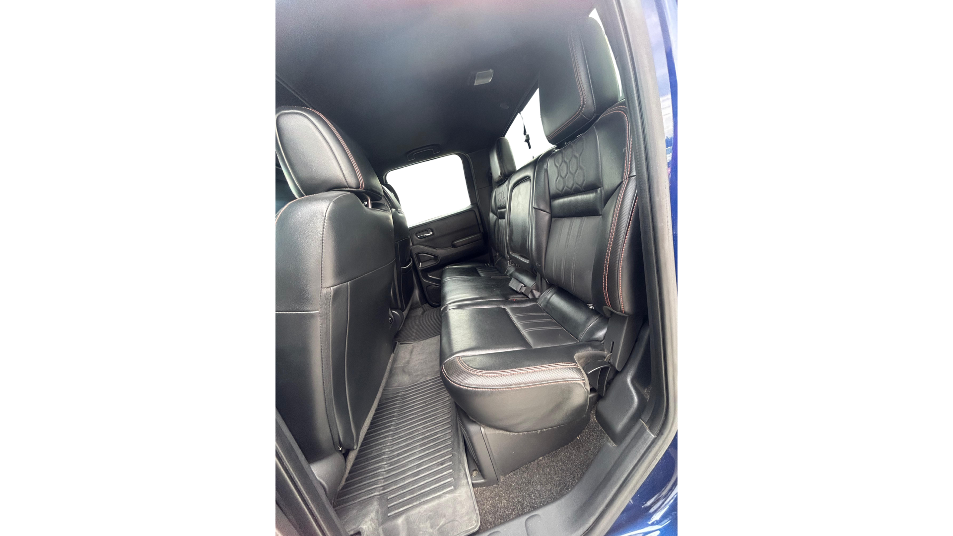 2023 Nissan FRONTIER 4P PRO-4X V63.8 AUT 4X4