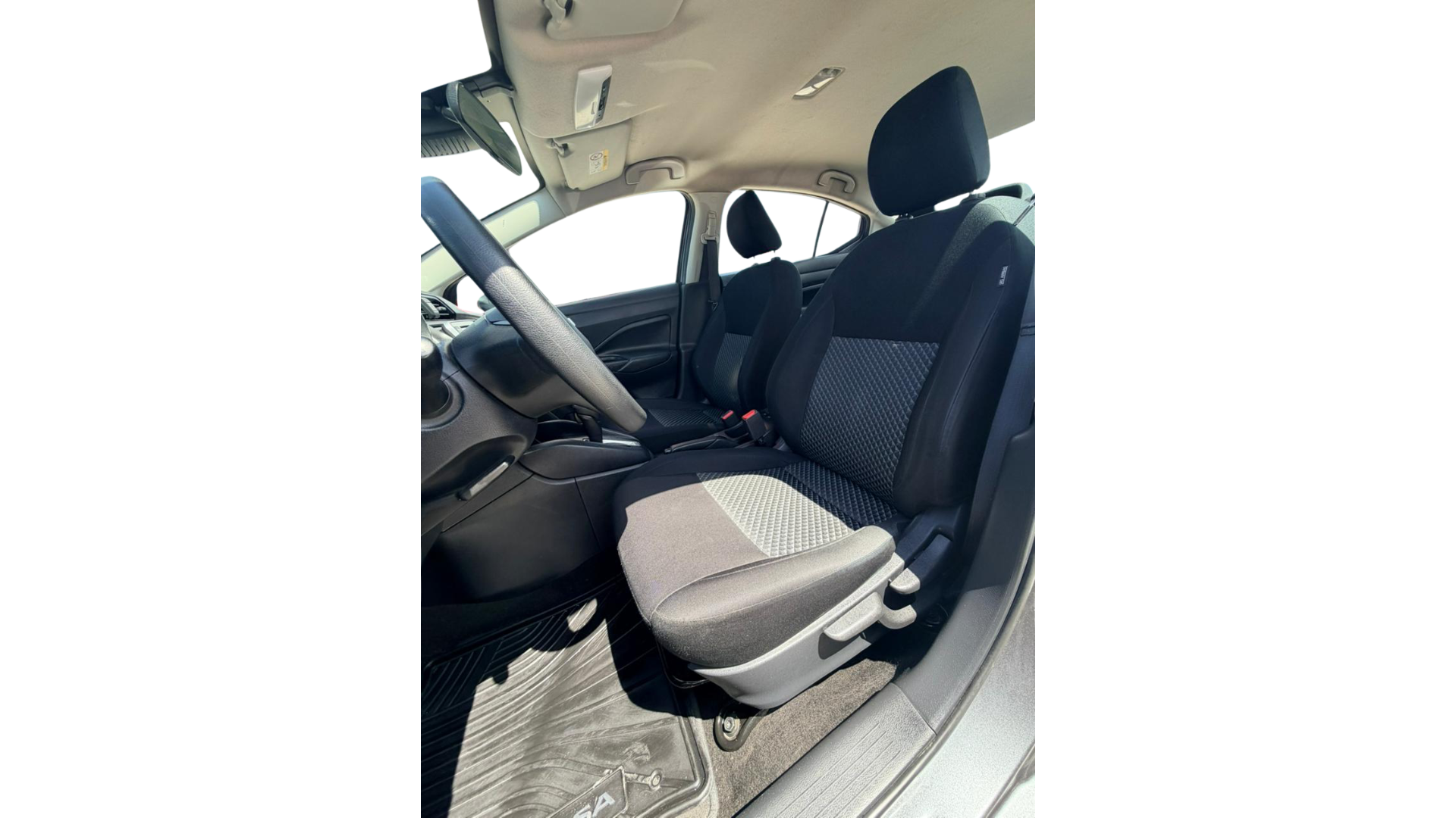 2024 Nissan VERSA 4P SENSE L41.6 AUT