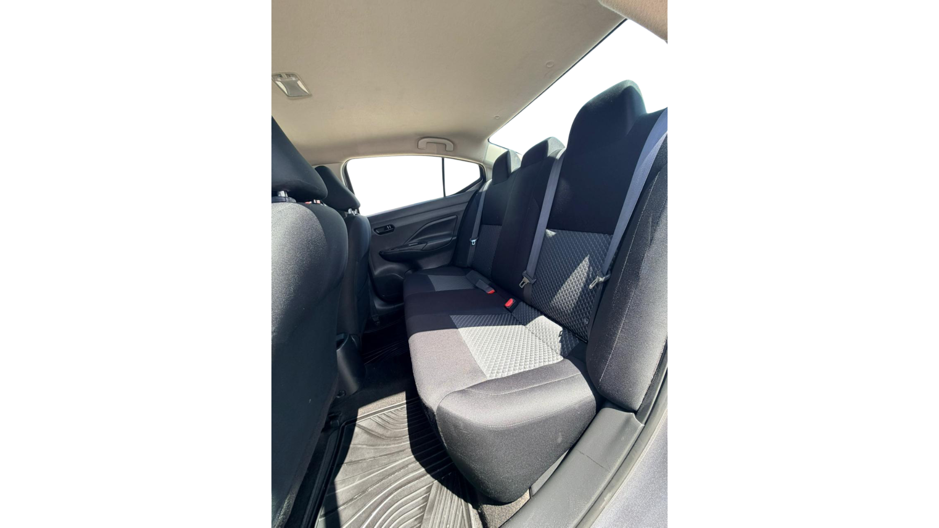 2024 Nissan VERSA 4P SENSE L41.6 AUT