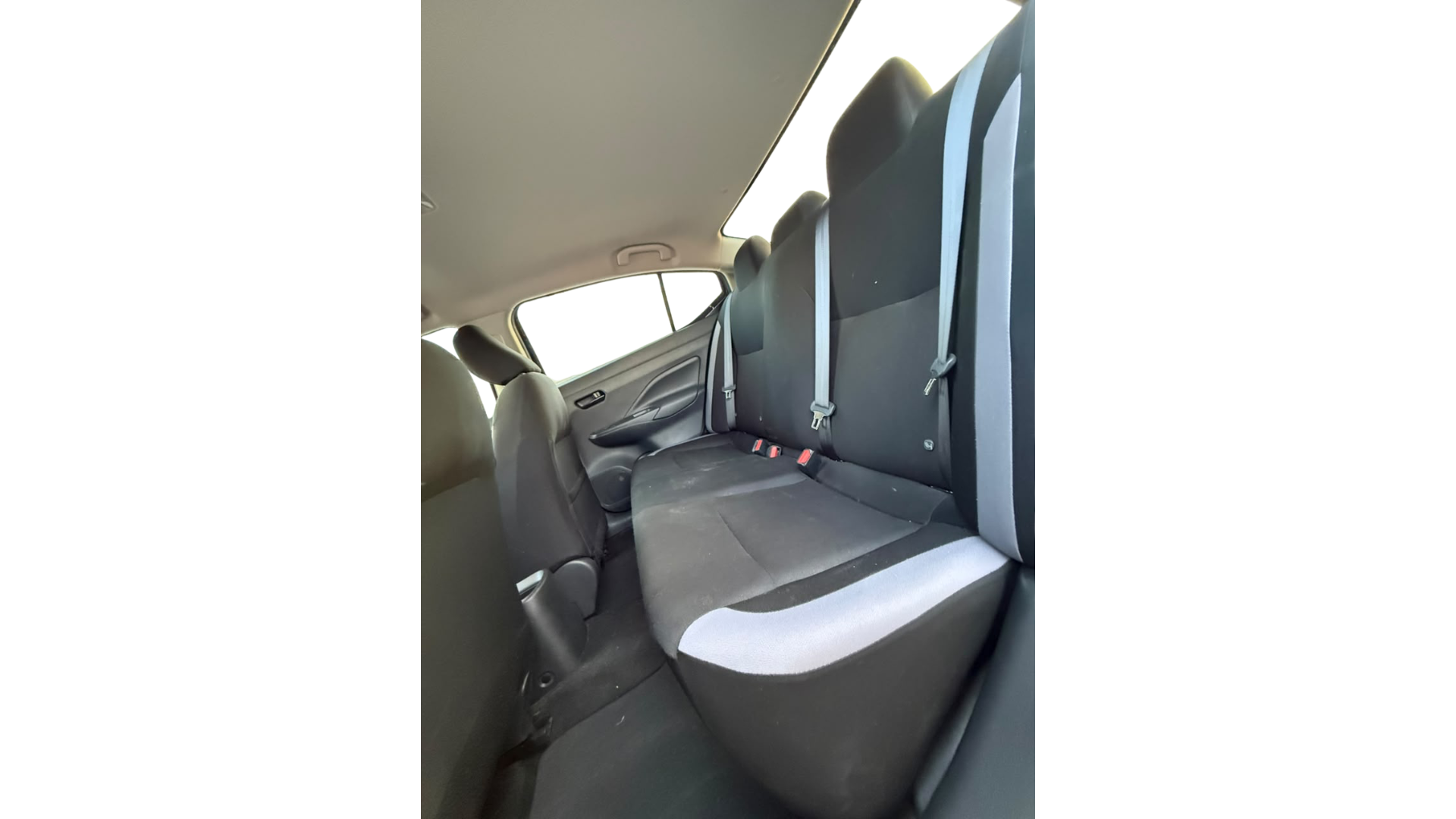 2025 Nissan VERSA 4P SENSE L41.6 AUT