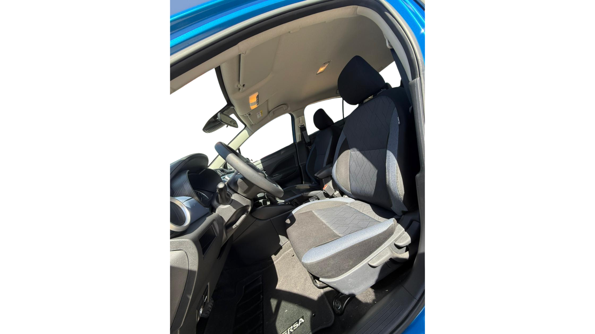 2025 Nissan VERSA 4P ADVANCE L41.6 AUT