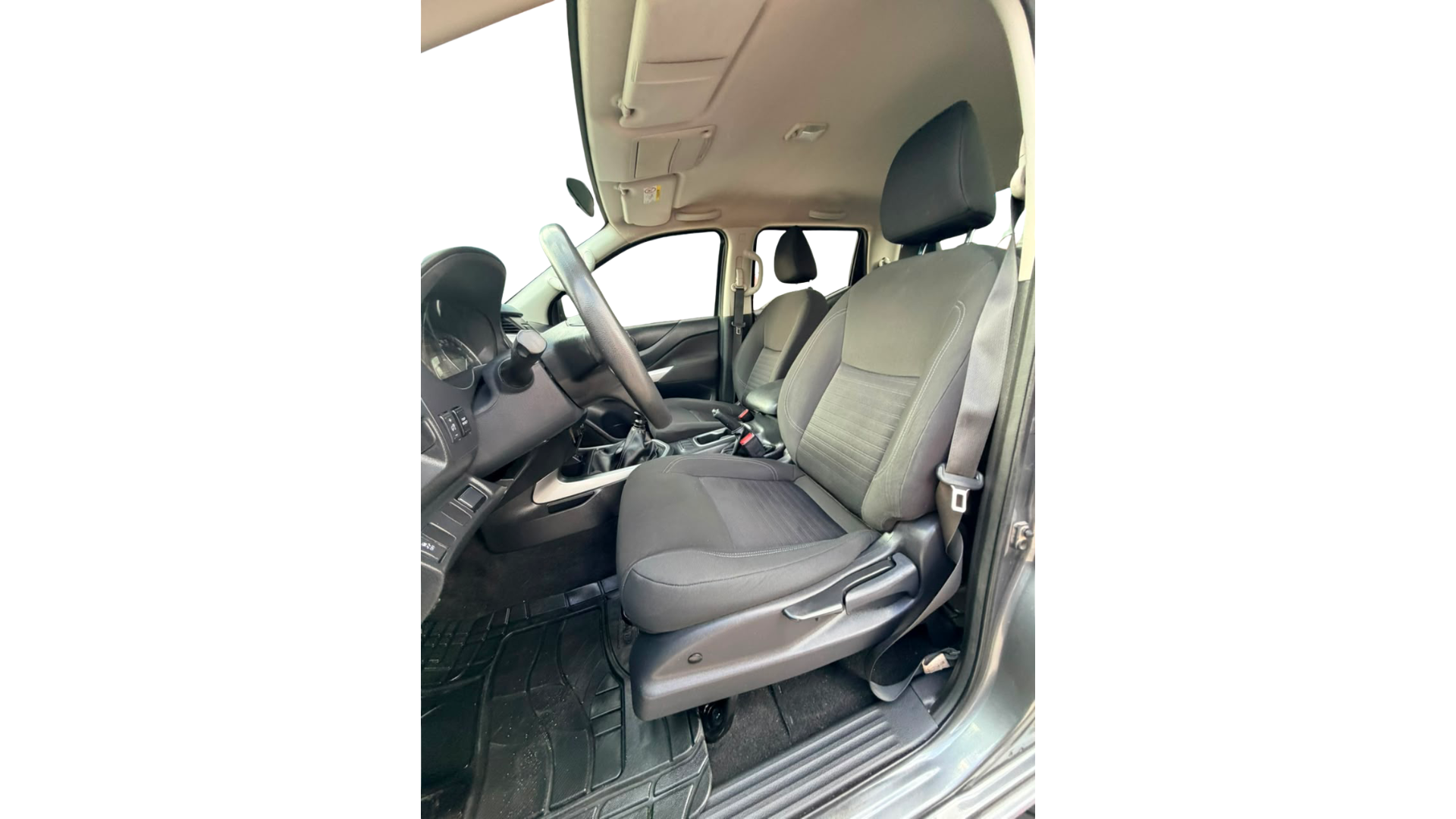 2022 Nissan FRONTIER 4 PTS LE L4 25L TM6 AAC VE ESTRIBOS RA-17