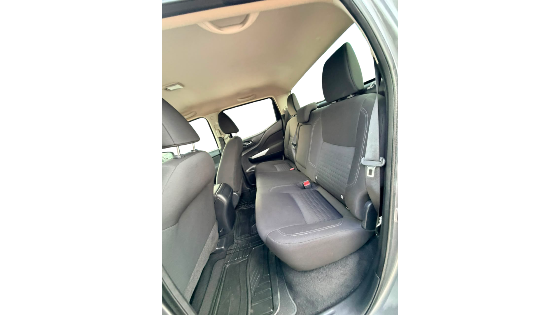 2022 Nissan FRONTIER 4 PTS LE L4 25L TM6 AAC VE ESTRIBOS RA-17