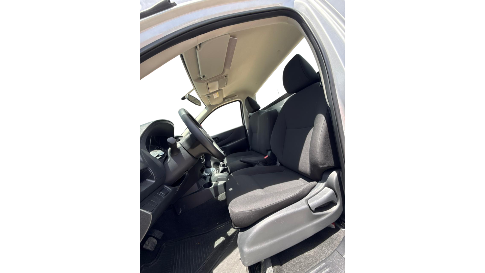 2024 Nissan NP300 CHASIS CABINA 2P L42.5 MAN