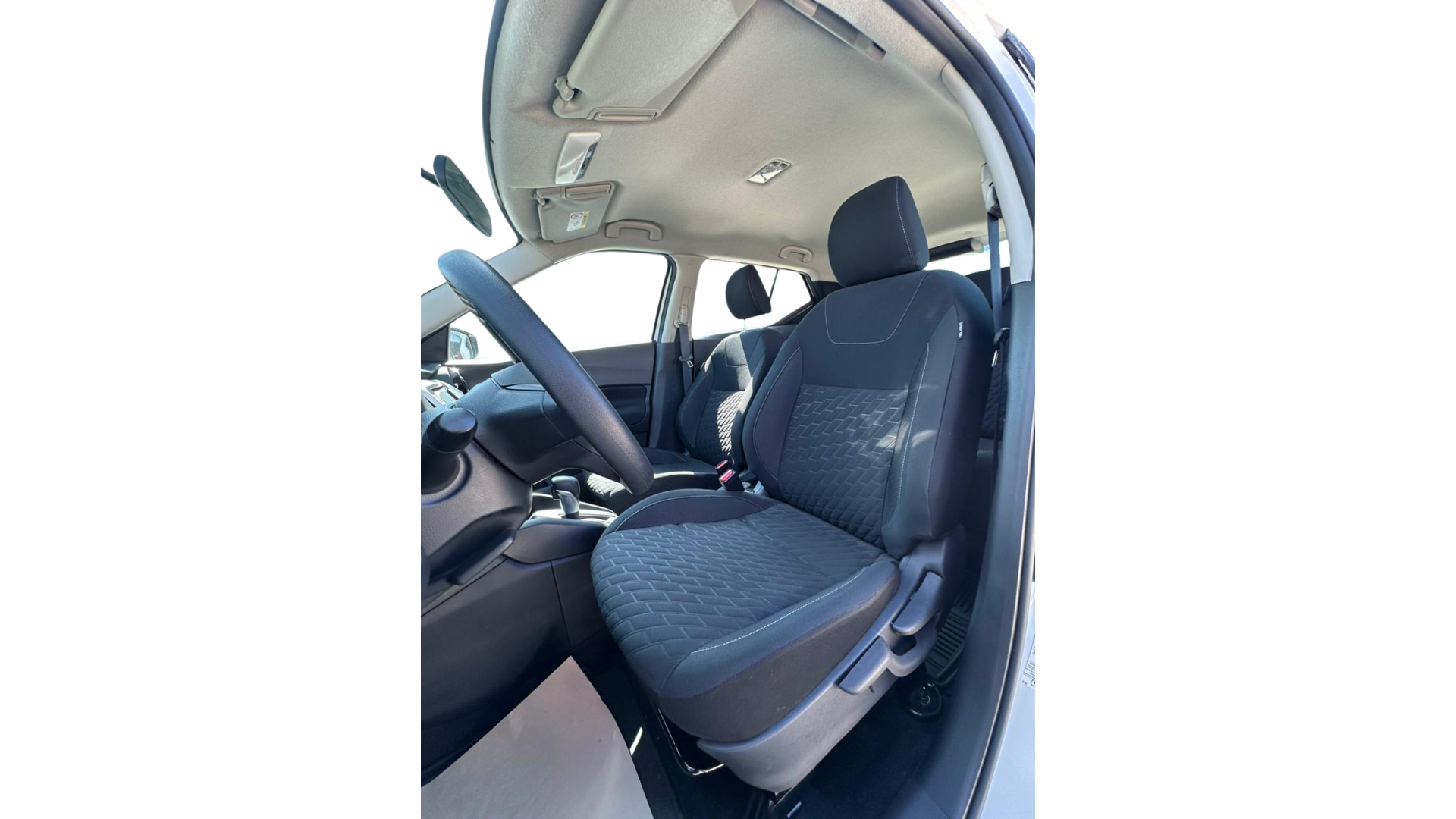 2024 Nissan KICKS PLAY ADVANCE CVT