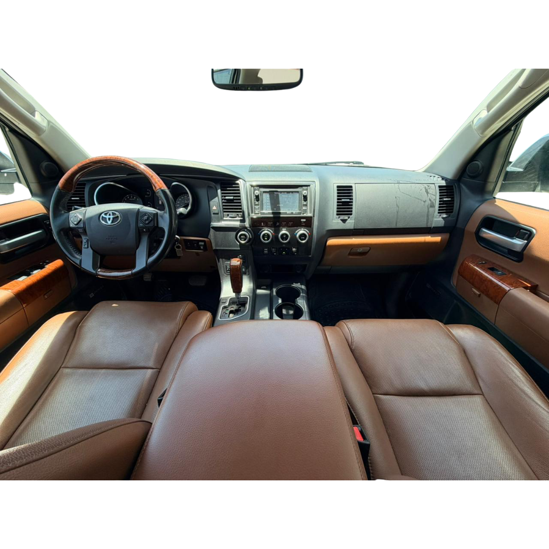 2019 Toyota SEQUOIA 5 PTS PLATINUM 57L AAC PIEL PERFORADA QC DVD RA-20
