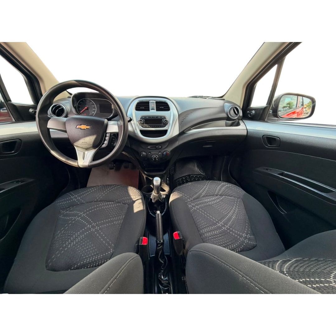 2019 Chevrolet BEAT 5 PTS LT 12L TM5 AAC VE DEL R-14