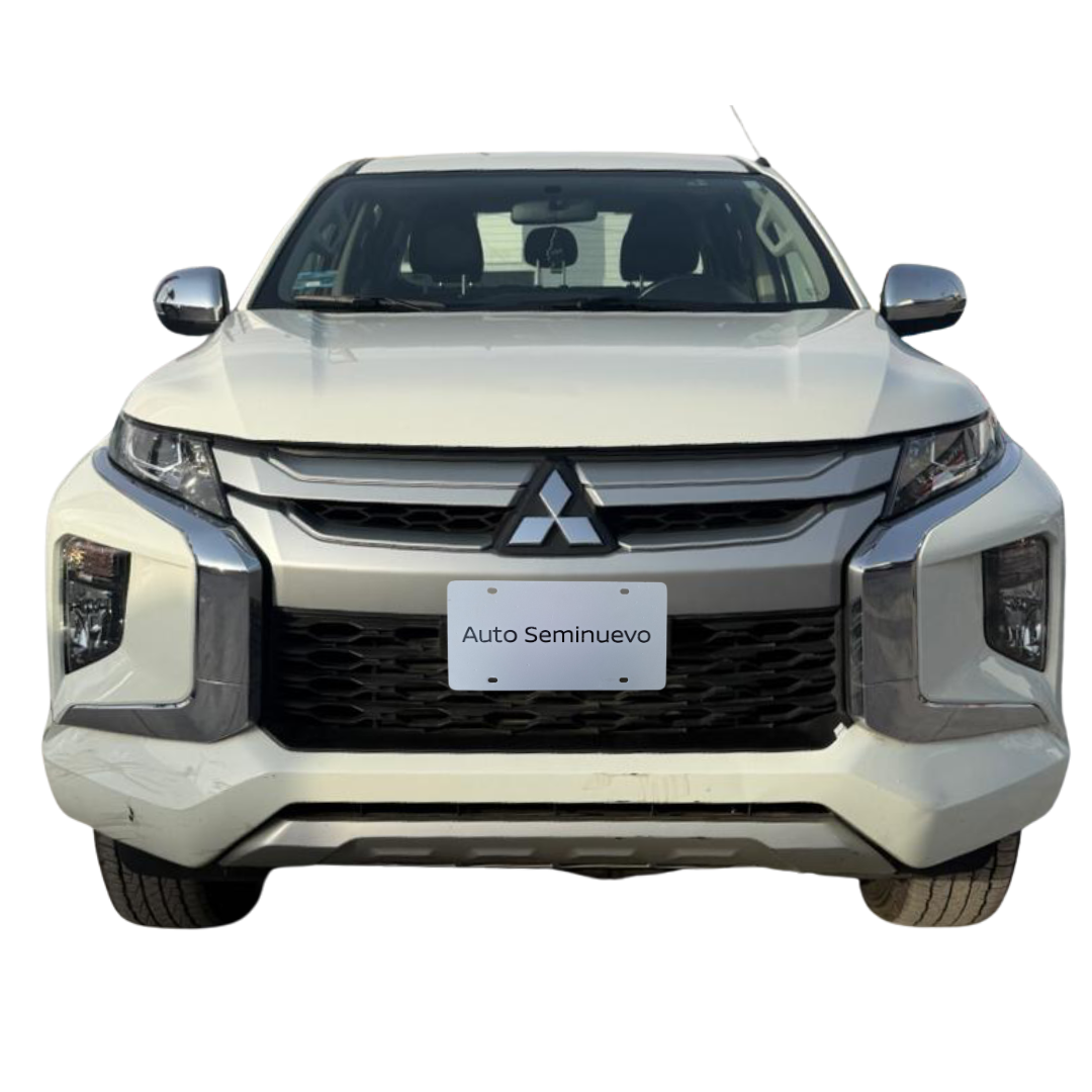 2023 Mitsubishi L200 4 PTS GLX CABINA DOBLE 24TD TM5 4X4