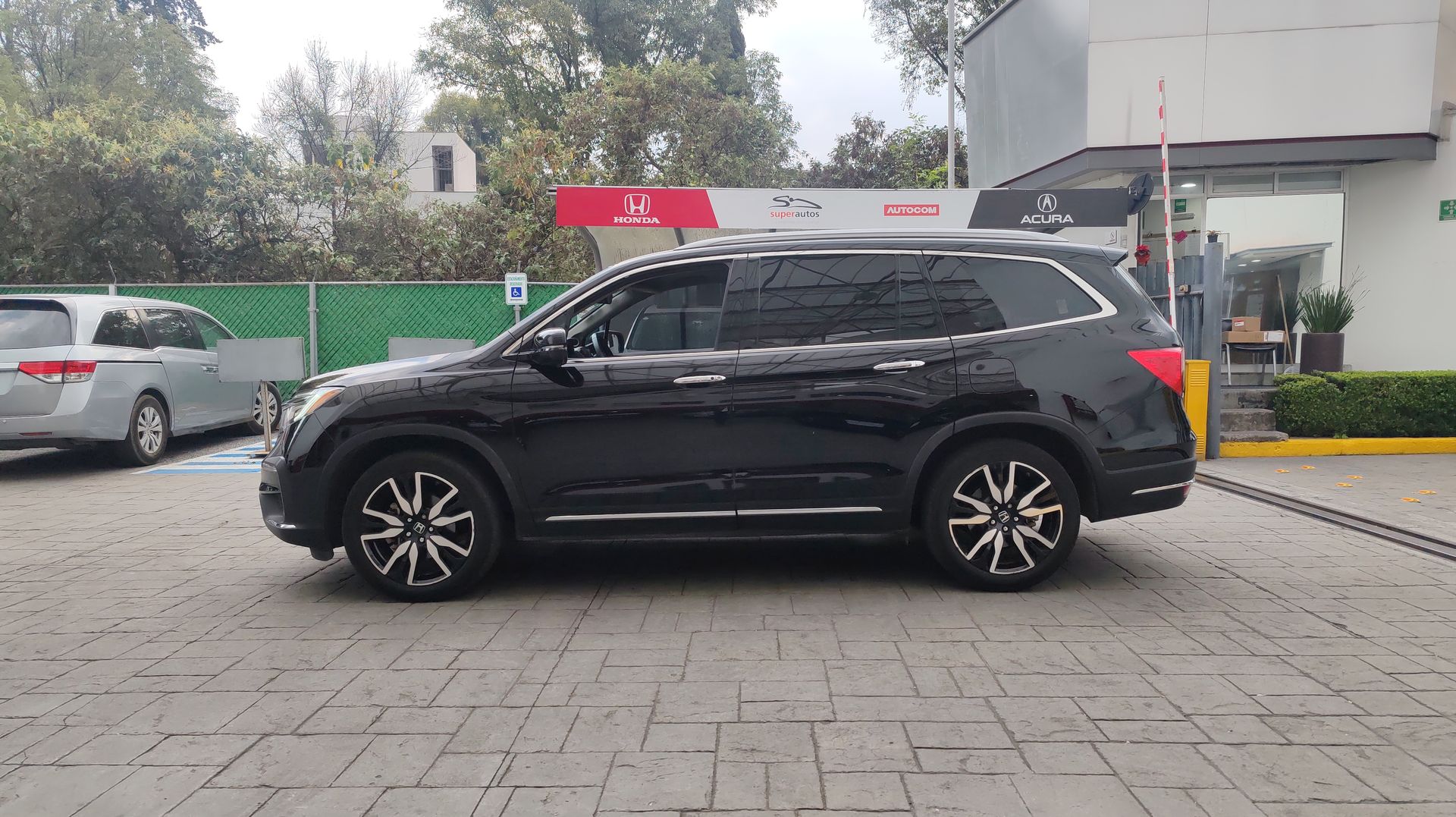 2019 Honda PILOT TOURING