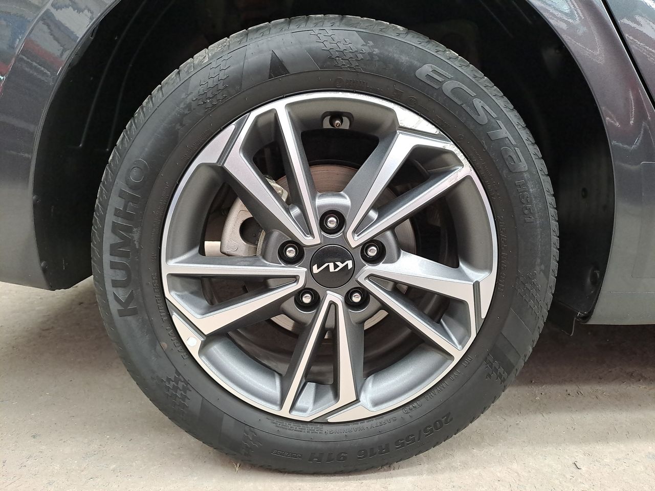 2023 Kia FORTE LX IVT