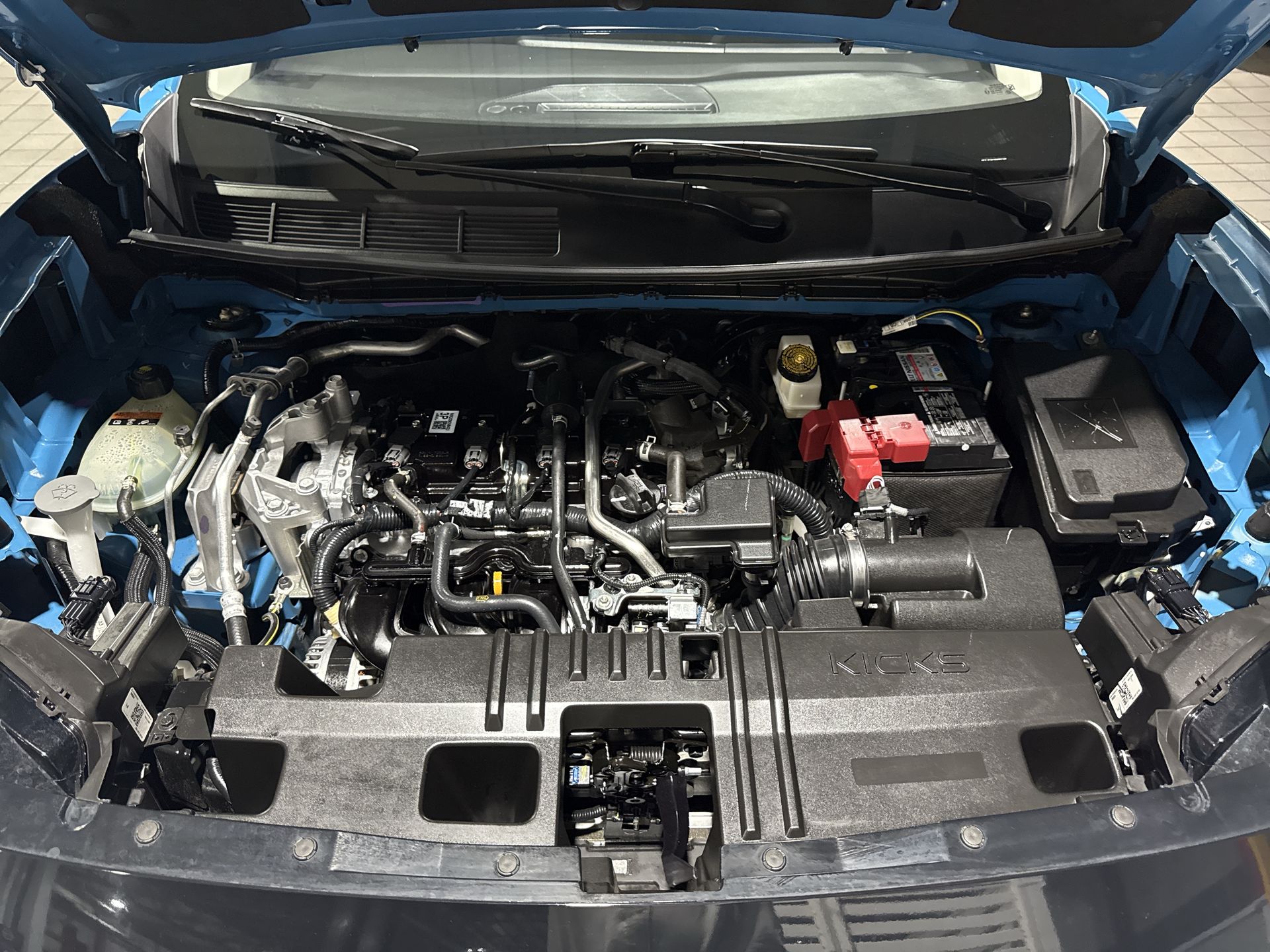 2025 Nissan KICKS KICKS PLATINUM CVT