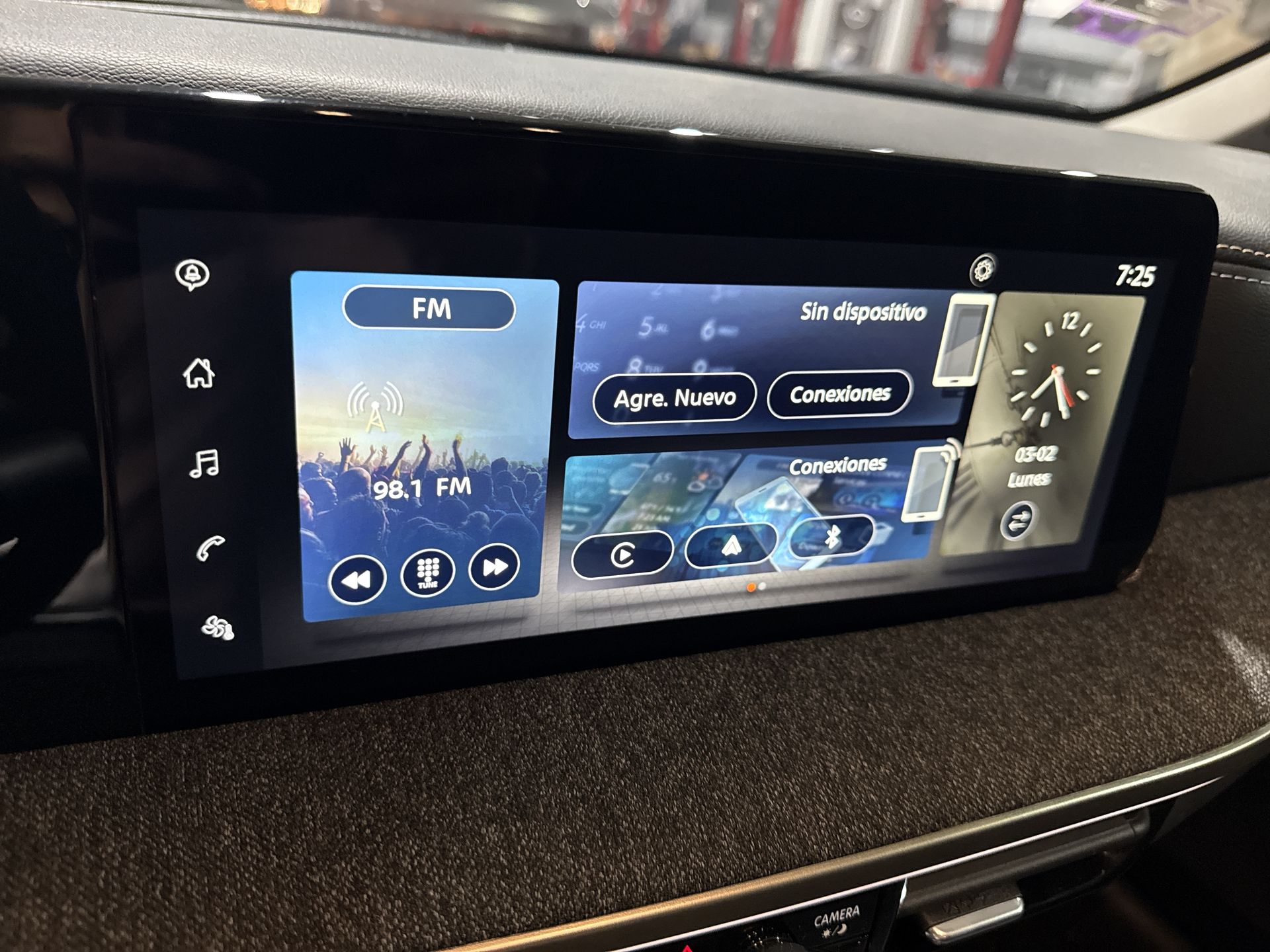 2025 Nissan KICKS KICKS PLATINUM CVT