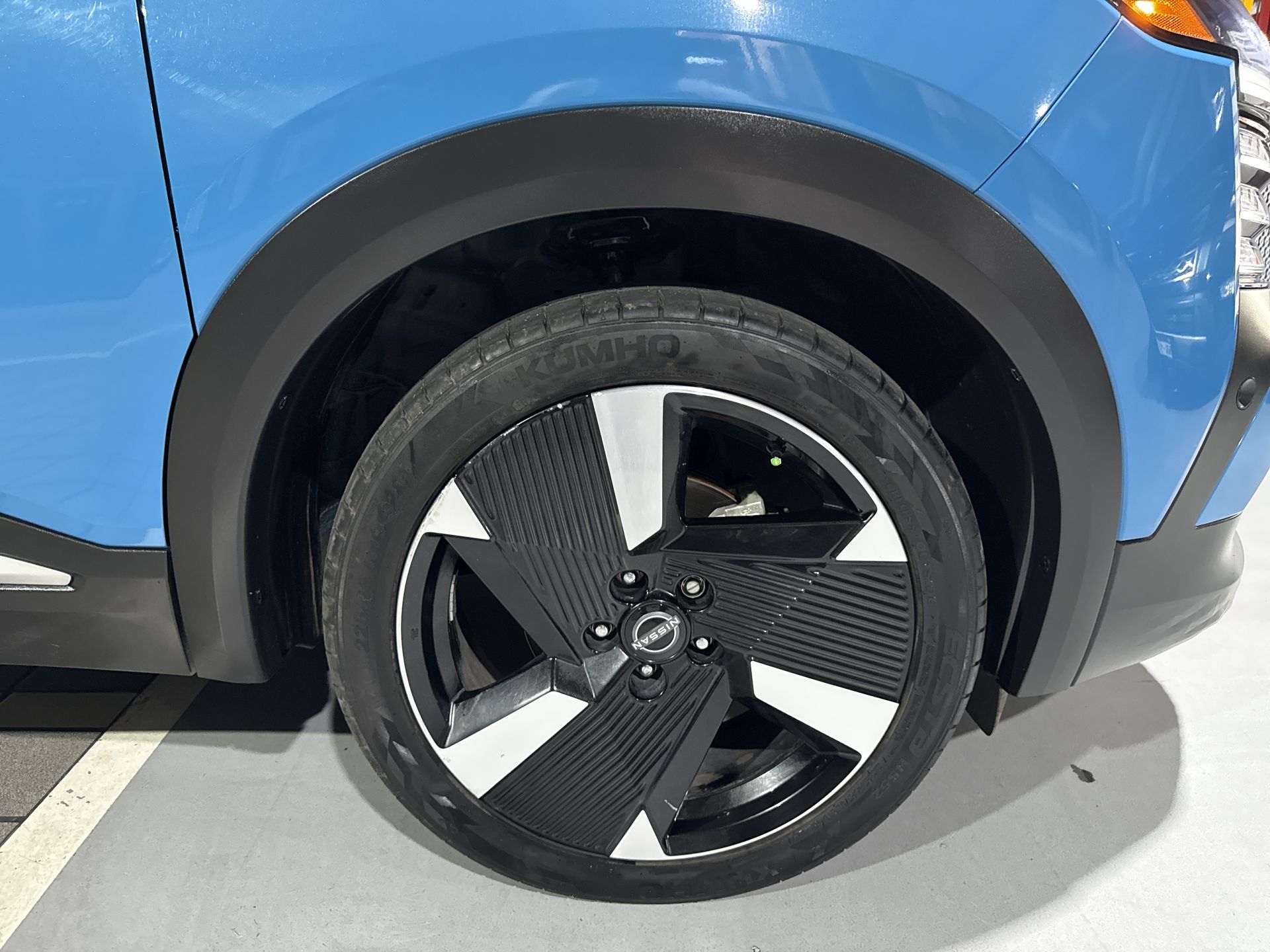 2025 Nissan KICKS KICKS PLATINUM CVT