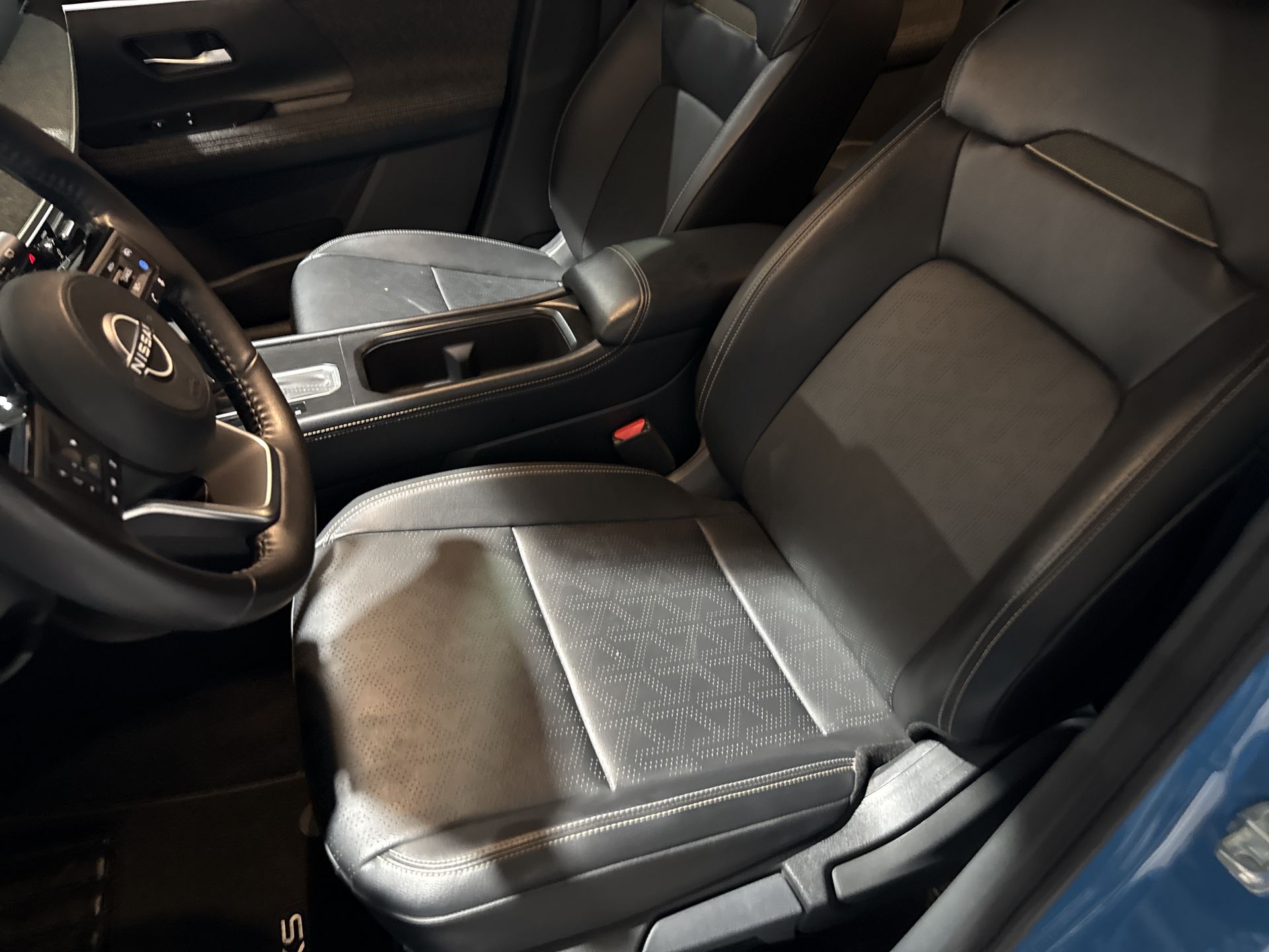 2025 Nissan KICKS KICKS PLATINUM CVT