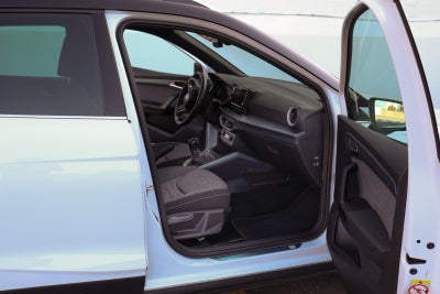 2023 SEAT ARONA 5 PTS XPERIENCE 16L CLIMATRONIC CAMARA REVERSA F LED RA-17