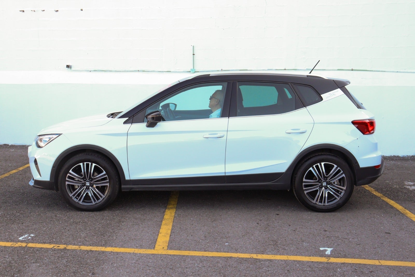 2023 SEAT ARONA 5 PTS XPERIENCE 16L CLIMATRONIC CAMARA REVERSA F LED RA-17