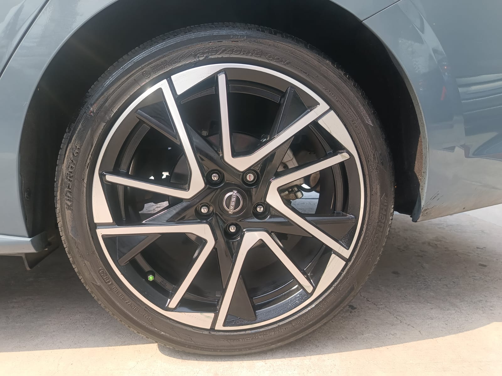 2024 Nissan SENTRA 4P SR PLATINUM BI-TONO L42.0 AUT