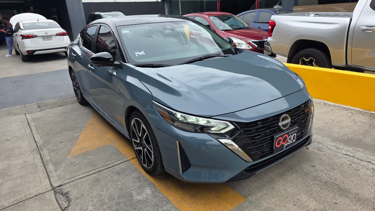 2024 Nissan SENTRA 4P SR PLATINUM BI-TONO L42.0 AUT