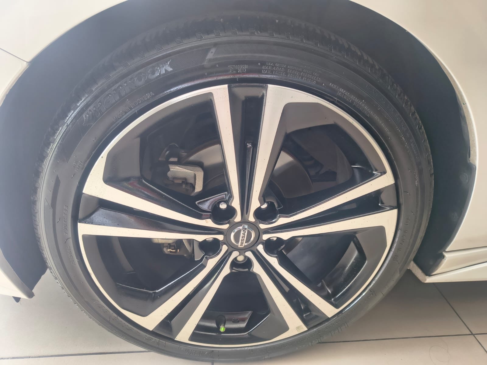 2022 Nissan SENTRA 4 PTS SR CVT AAC ASTOS DEPORTIVOS BOSE QC F LED RA-18