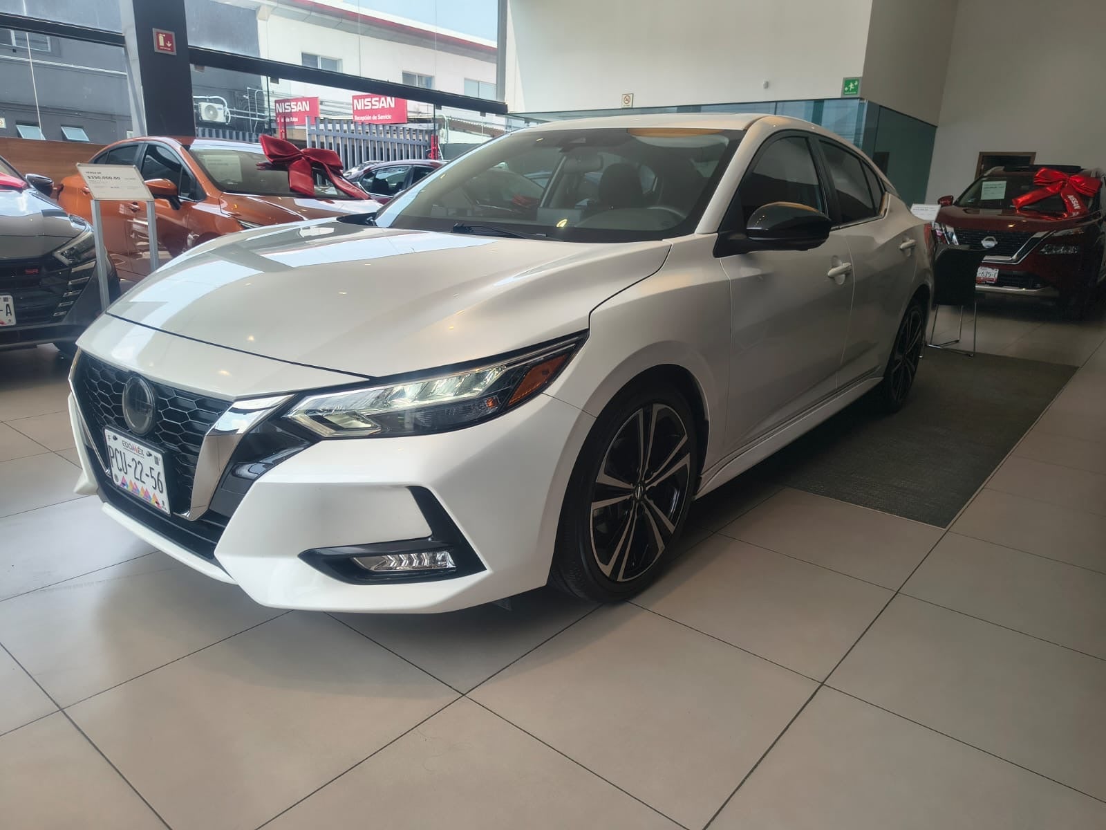 2022 Nissan SENTRA 4 PTS SR CVT AAC ASTOS DEPORTIVOS BOSE QC F LED RA-18