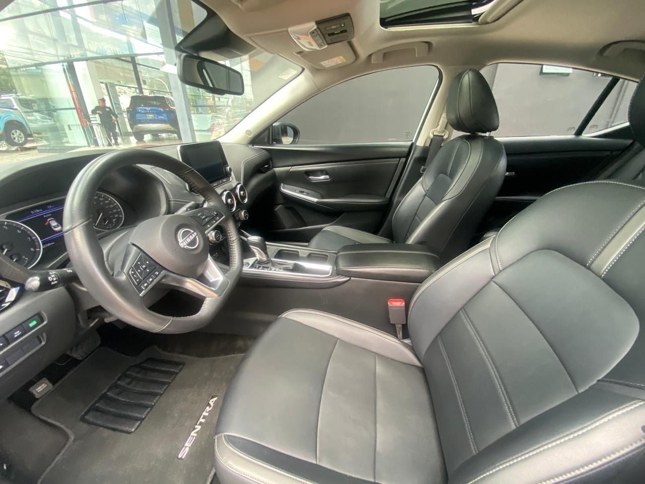 2024 Nissan SENTRA 4P SR BI-TONO L42.0 AUT