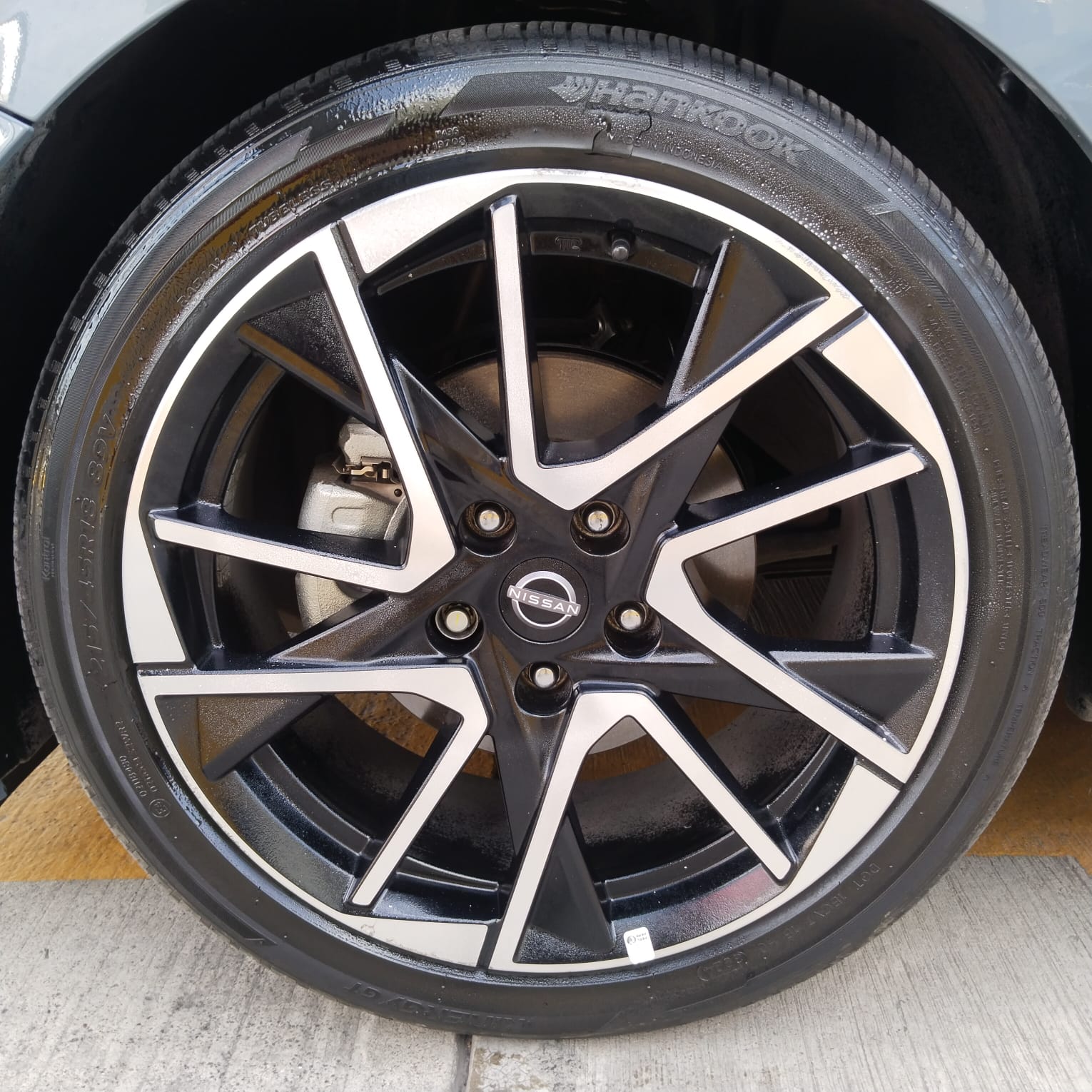 2025 Nissan SENTRA 4P SR PLATINUM BI-TONO L42.0 AUT