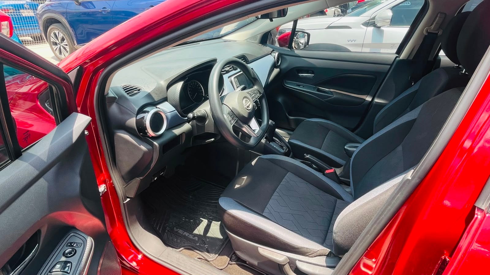2024 Nissan VERSA 4P ADVANCE L41.6 AUT
