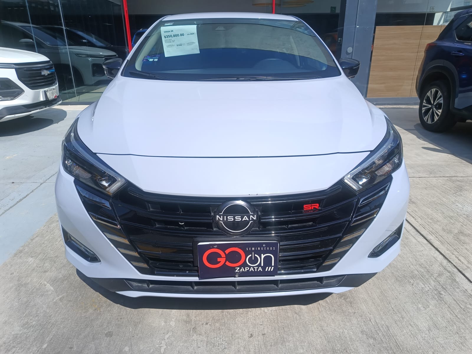 2024 Nissan VERSA 4P SR L41.6 AUT