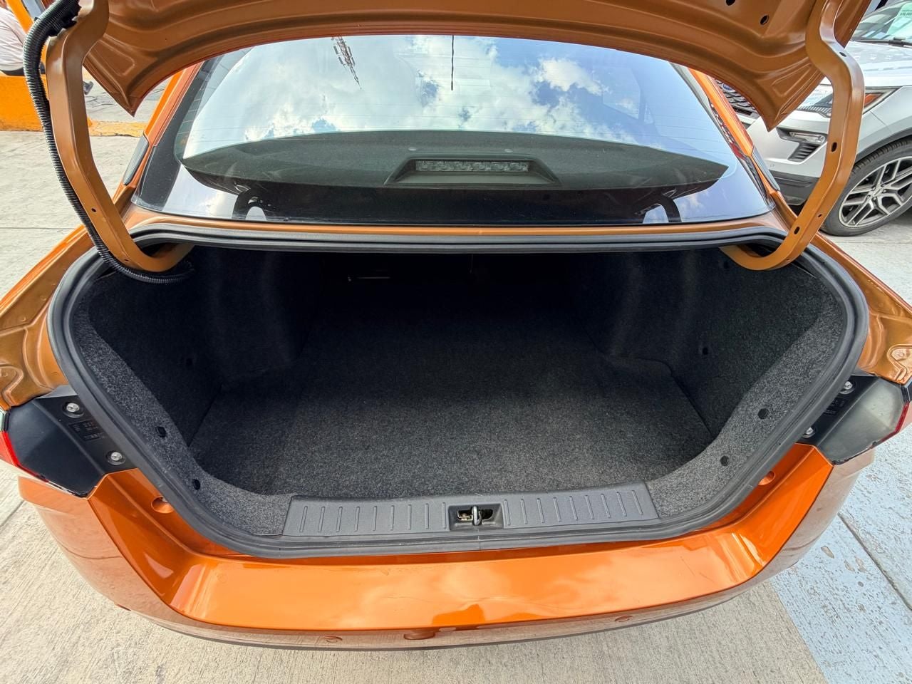 2021 Nissan VERSA 4 PTS ADVANCE TA AAC VE F NIEBLA RA-16