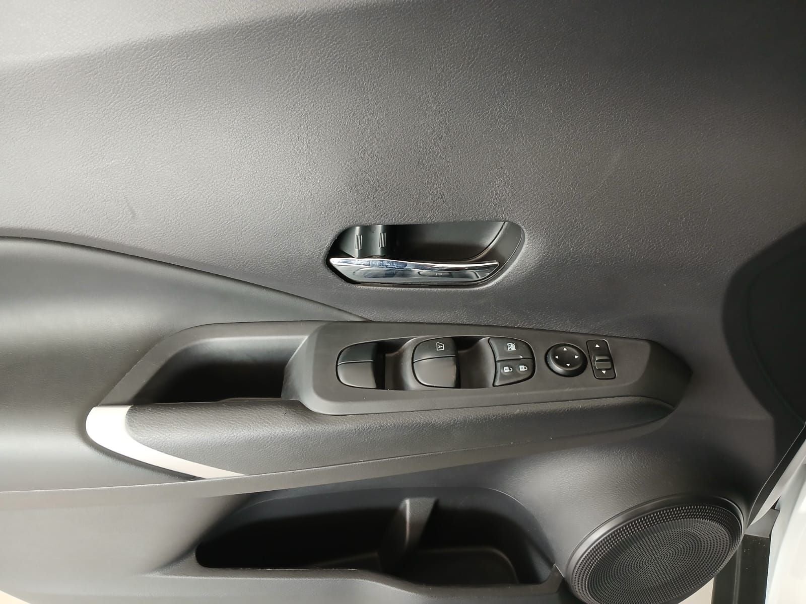 2024 Nissan KICKS 5P PLATINUM L41.6 AUT