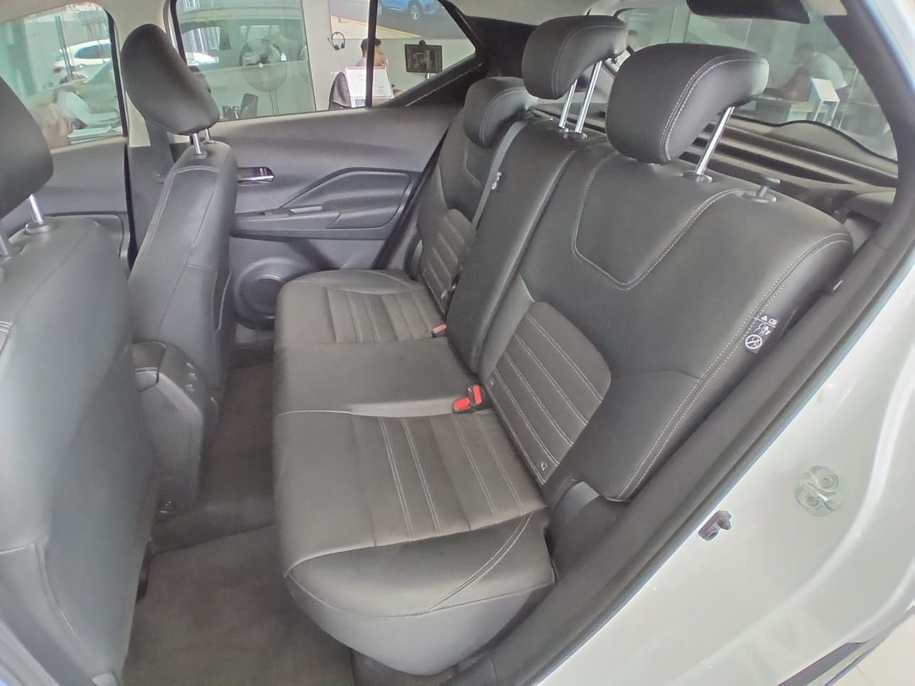 2024 Nissan KICKS 5P PLATINUM L41.6 AUT