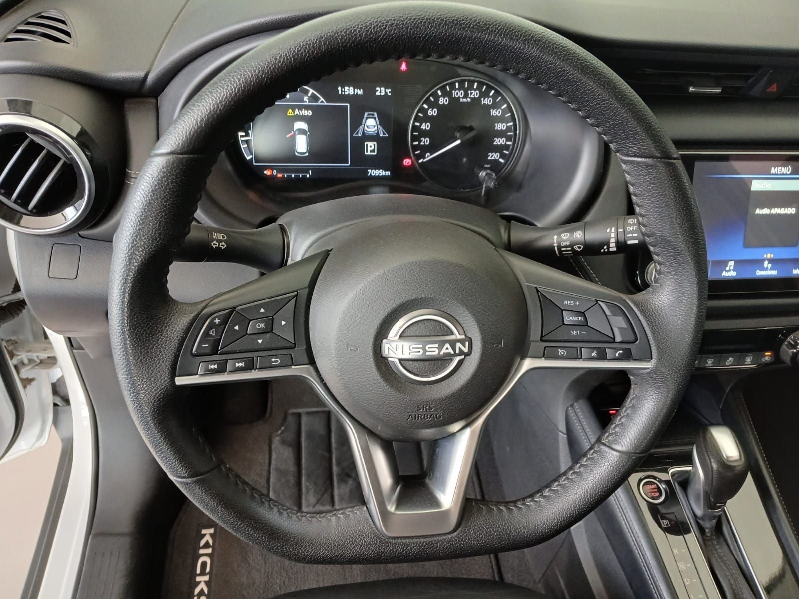 2024 Nissan KICKS 5P PLATINUM L41.6 AUT