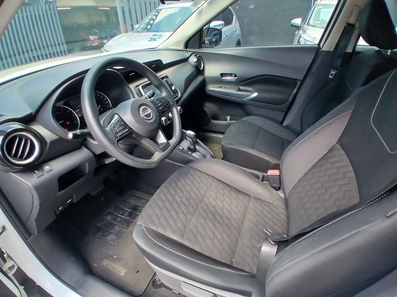 2023 Nissan KICKS 5 PTS ADVANCE 16L TA AAC VE RA-16