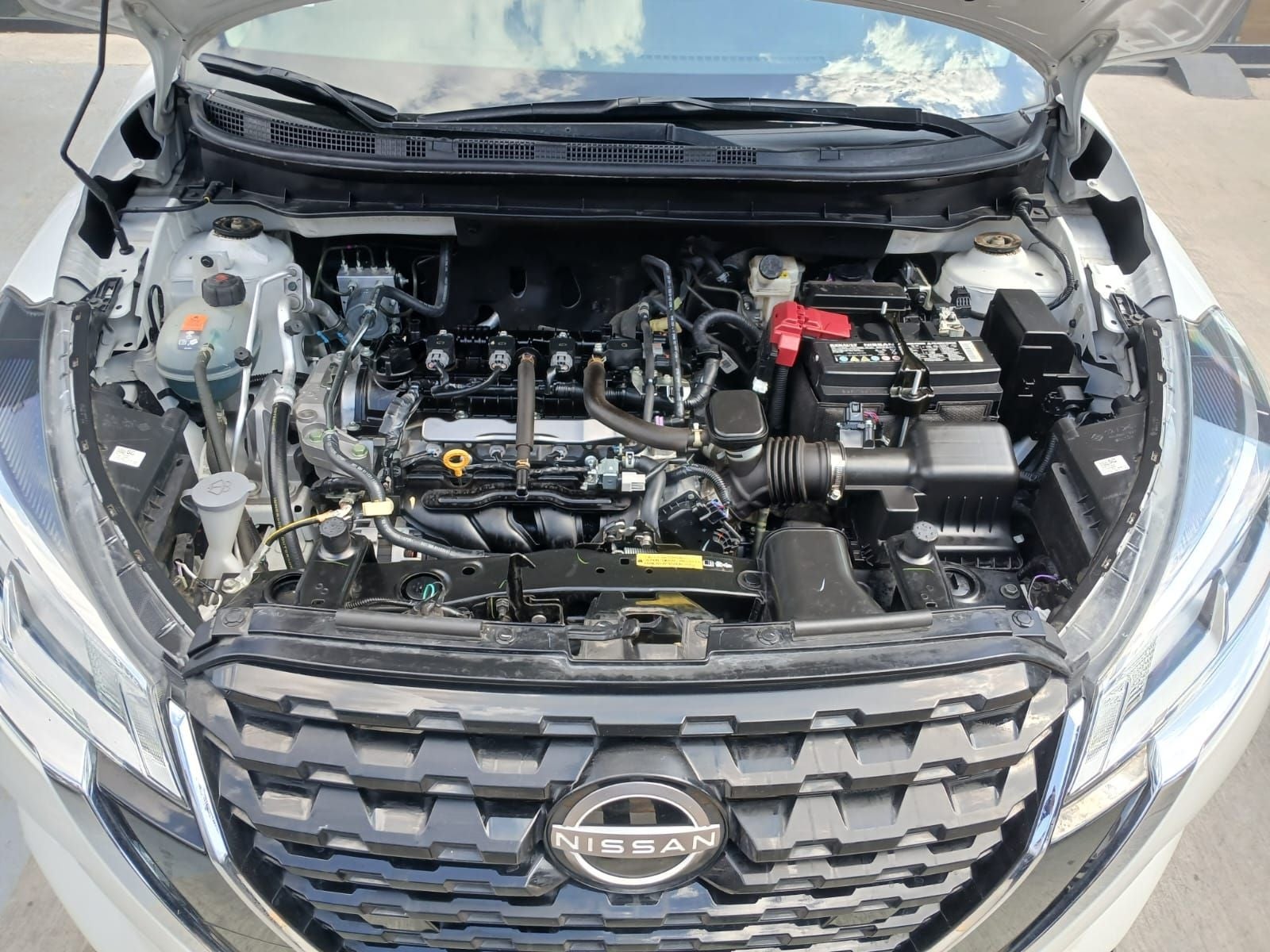 2023 Nissan KICKS 5 PTS ADVANCE 16L TA AAC VE RA-16