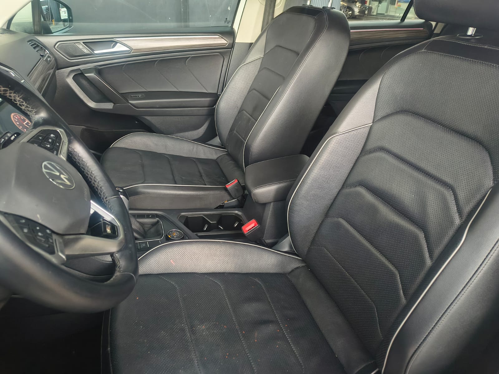 2022 Volkswagen TIGUAN 5 PTS R-LINE 14T DSG PIEL QCP F LED RA-19