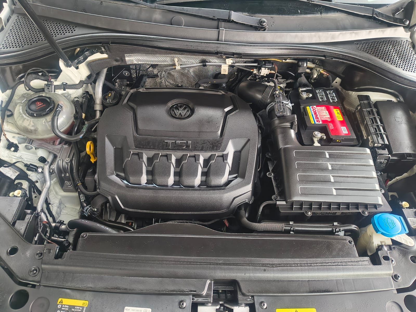 2022 Volkswagen TIGUAN 5 PTS R-LINE 14T DSG PIEL QCP F LED RA-19