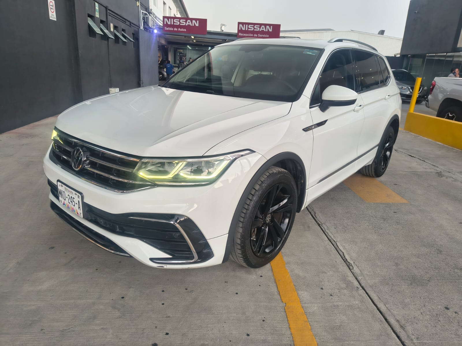 2022 Volkswagen TIGUAN 5 PTS R-LINE 14T DSG PIEL QCP F LED RA-19