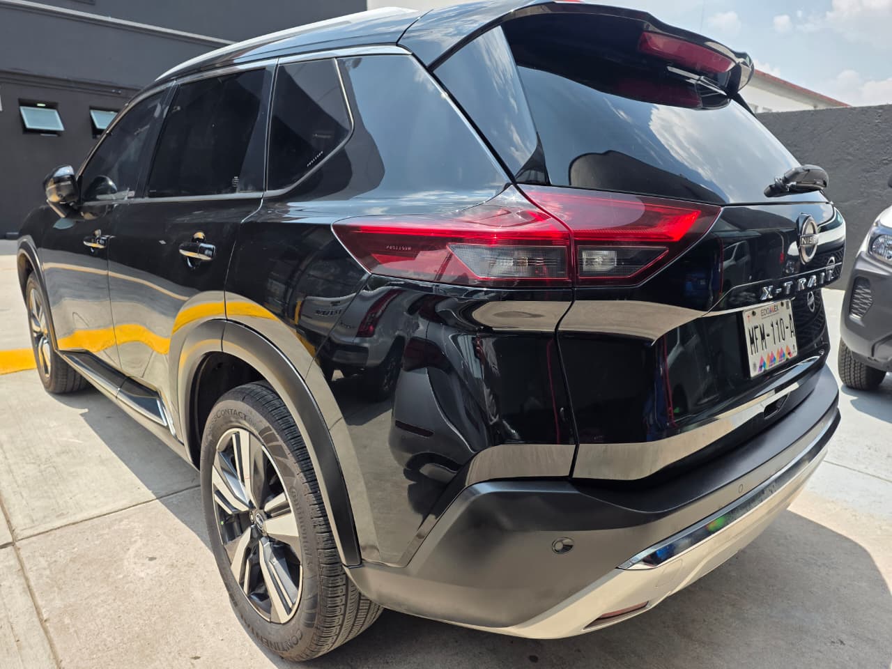 2023 Nissan X-TRAIL 5 PTS PLATINIUM PLUS CVT 2.5 LTS 2 ROW