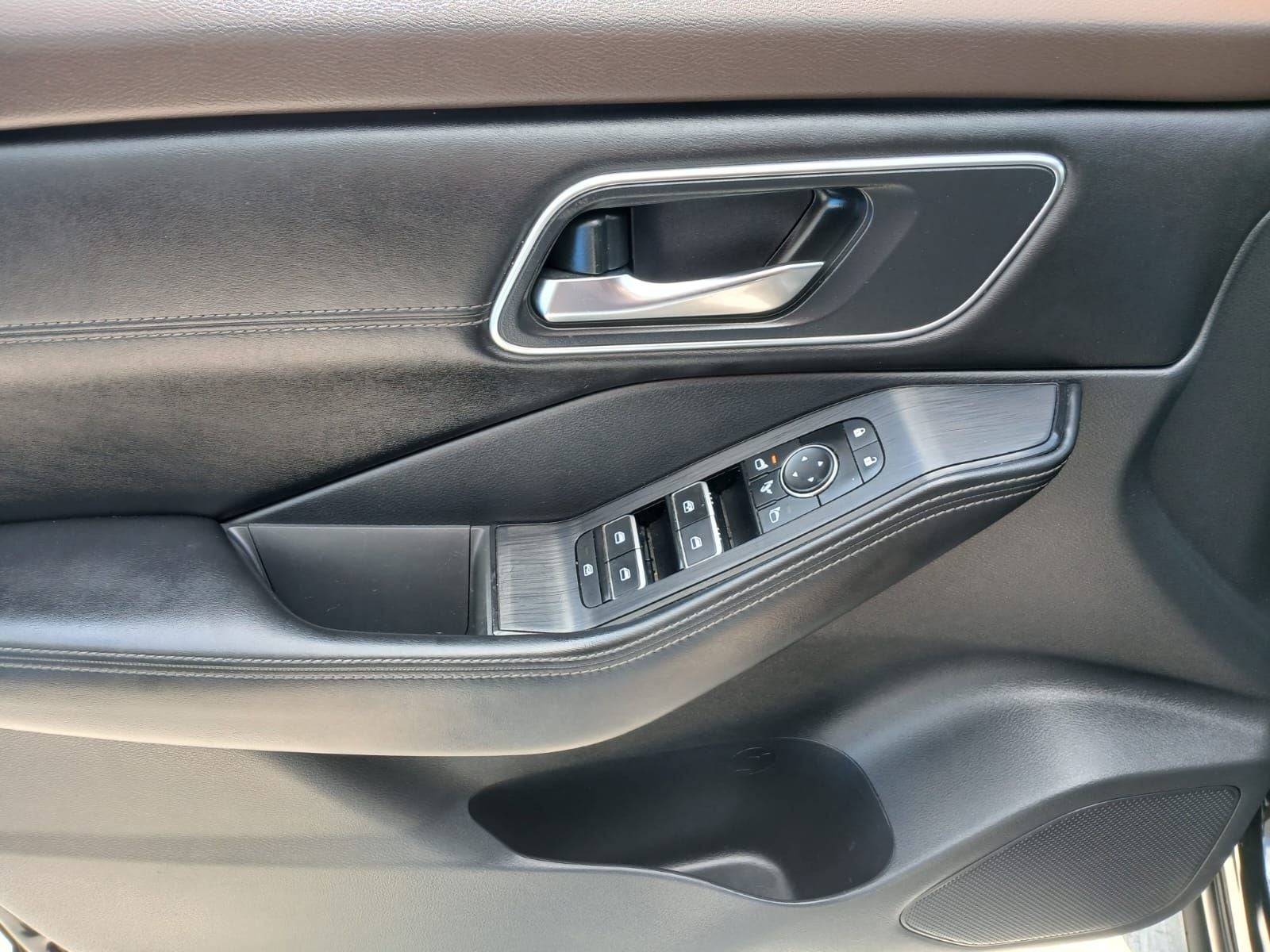 2023 Nissan X-TRAIL PLATINUM 2 FILAS