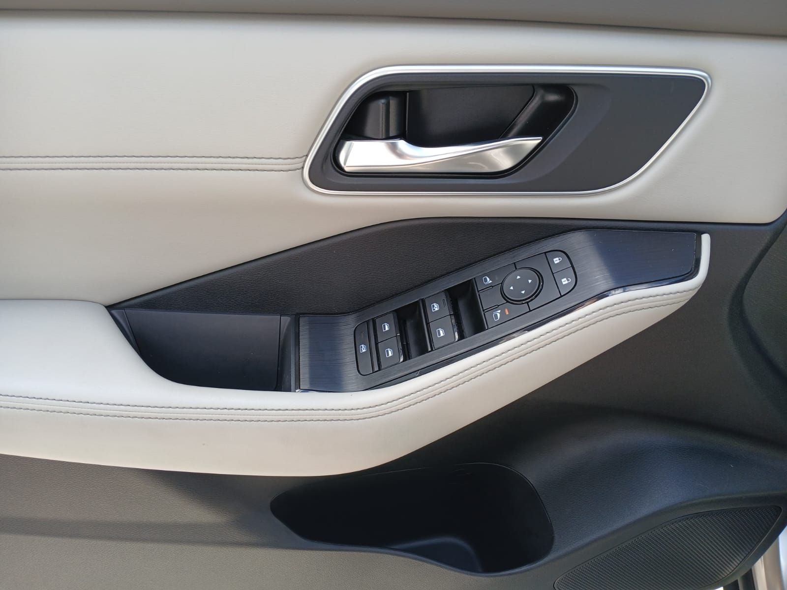 2025 Nissan X-TRAIL 5P EXCLUSIVE 2 ROW L42.5 AUT