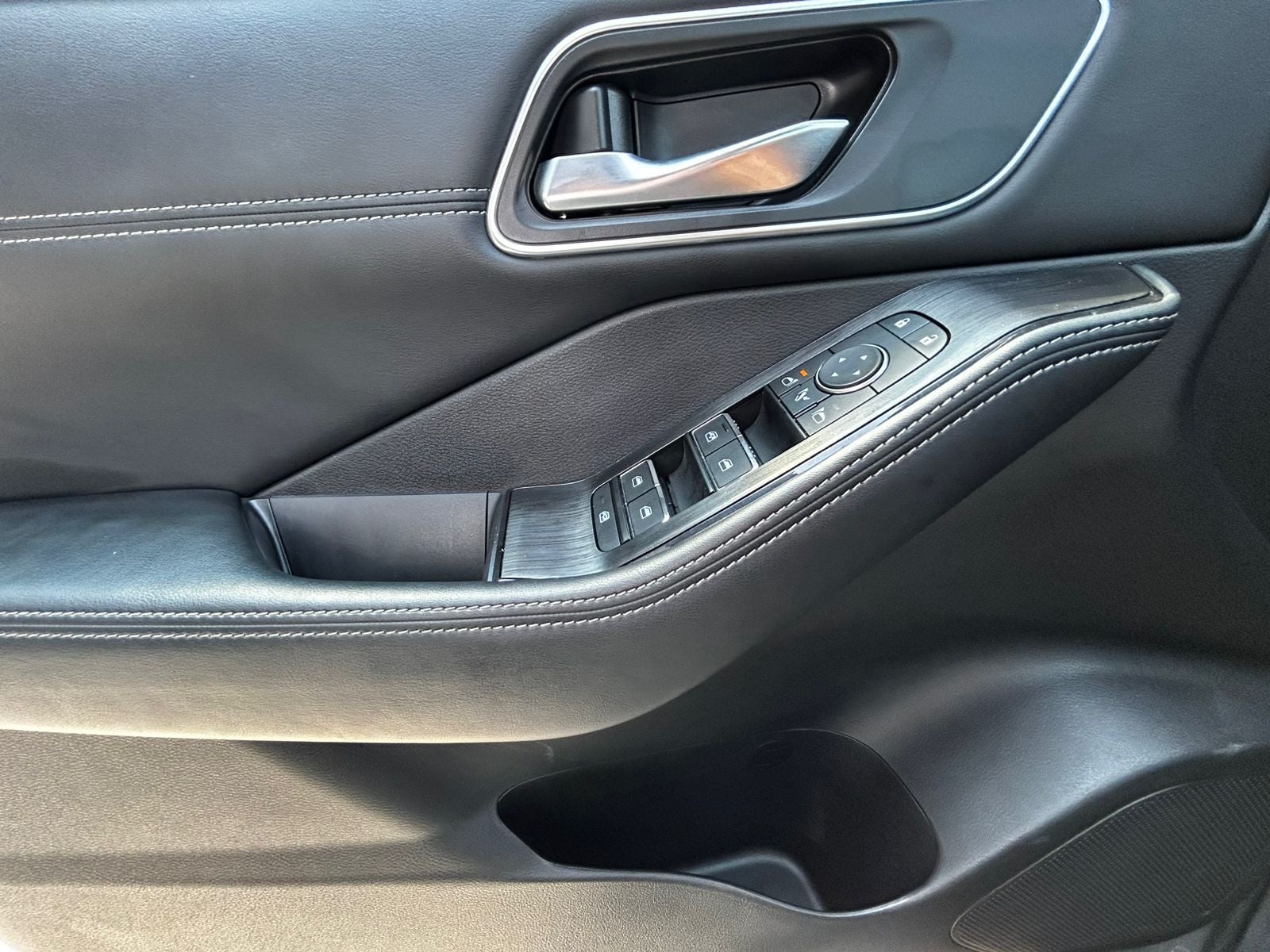 2025 Nissan X-TRAIL 5P PLATINUM E.POWER HEV L31.5 AUT