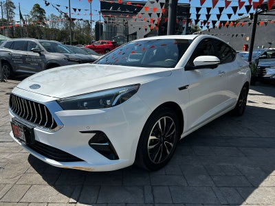 2023 JAC J7 4 PTS LIMITED 15T TA PIEL CAMARA REVERSA TP F LED RA-17