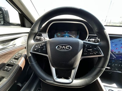 2023 JAC J7 4 PTS LIMITED 15T TA PIEL CAMARA REVERSA TP F LED RA-17