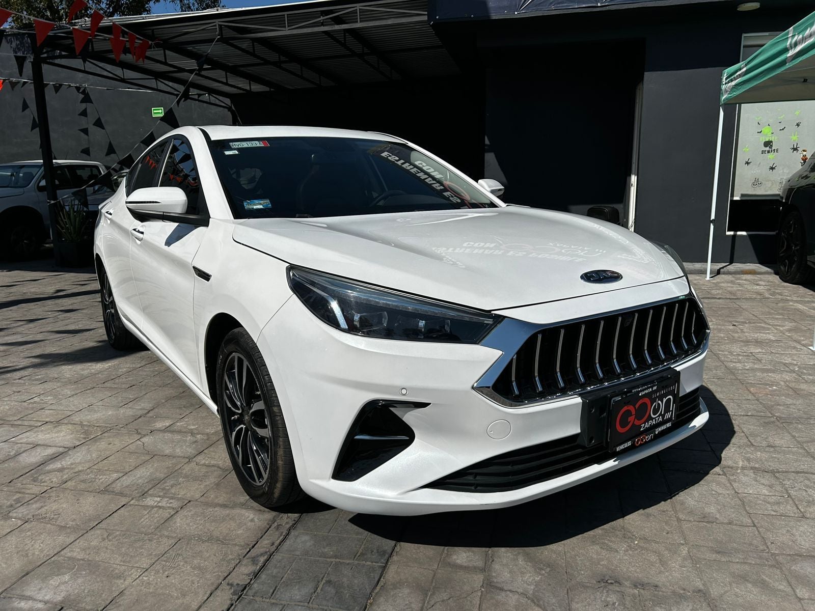 2023 JAC J7 4 PTS LIMITED 15T TA PIEL CAMARA REVERSA TP F LED RA-17