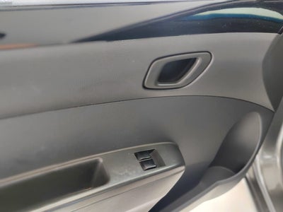 2017 Chevrolet SPARK 5 PTS HB LT CLASICO 12L TM5 AAC R-14