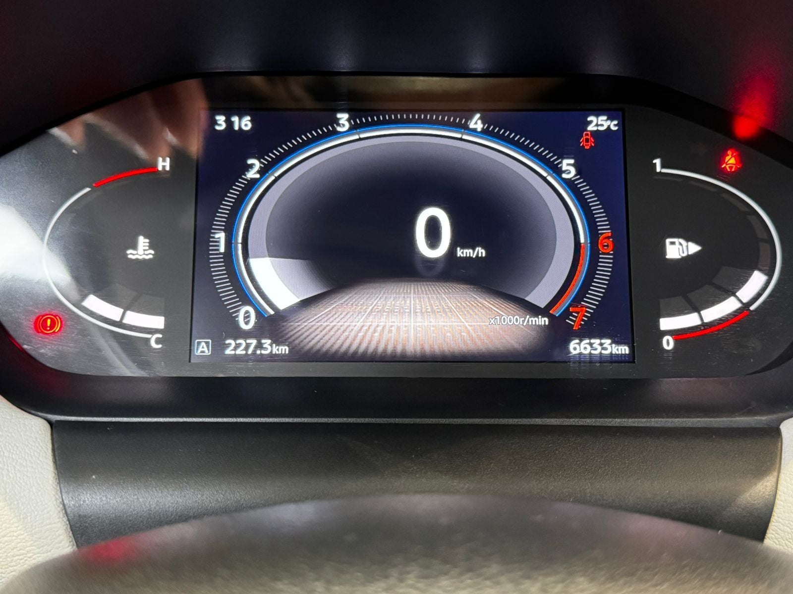 2025 Nissan MAGNITE 5 PUERTAS EXCLUSIVE 1.0 LTS CVT T